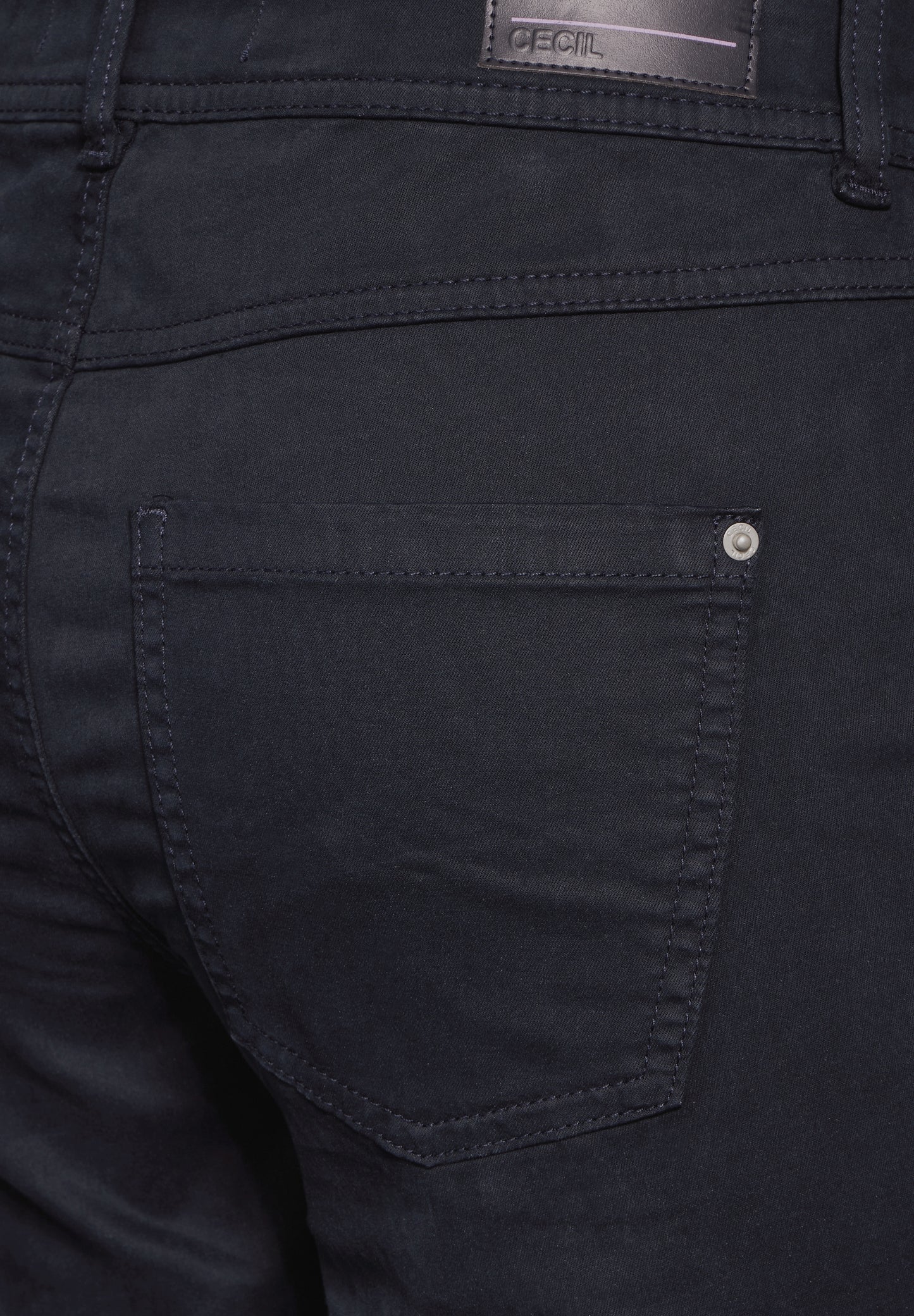 Hose im Slim Fit