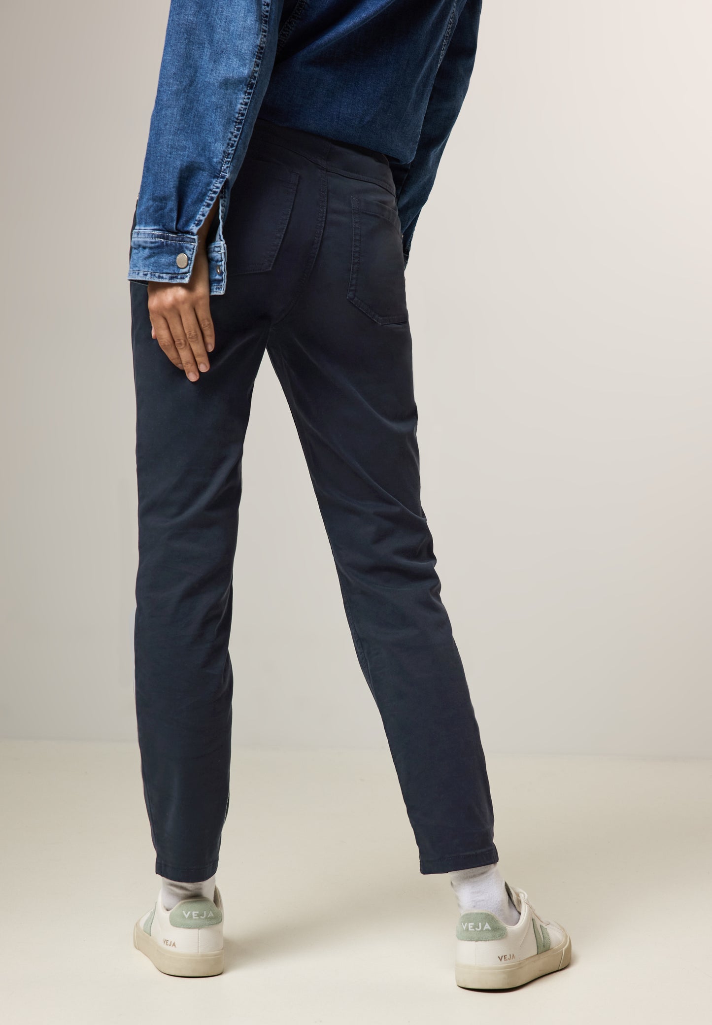 Hose im Slim Fit