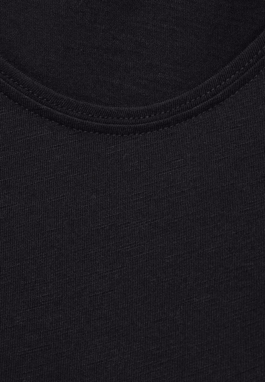 Basic T-Shirt