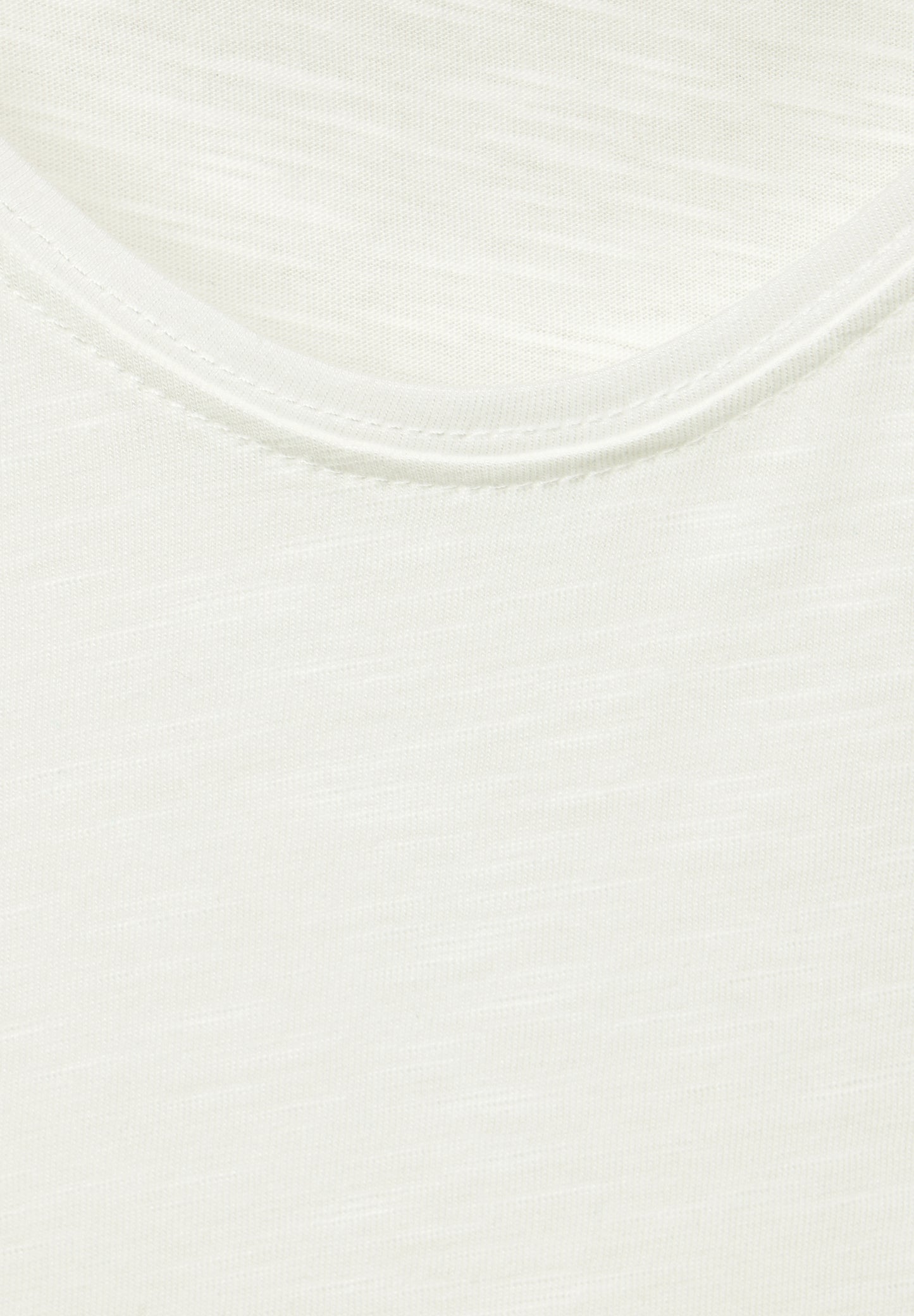 Basic T-Shirt