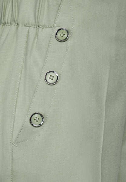 Bermuda Short mit Knöpfen