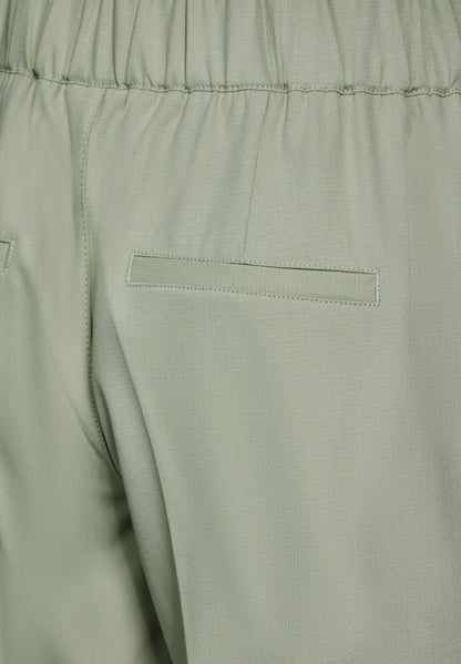 Bermuda Short mit Knöpfen