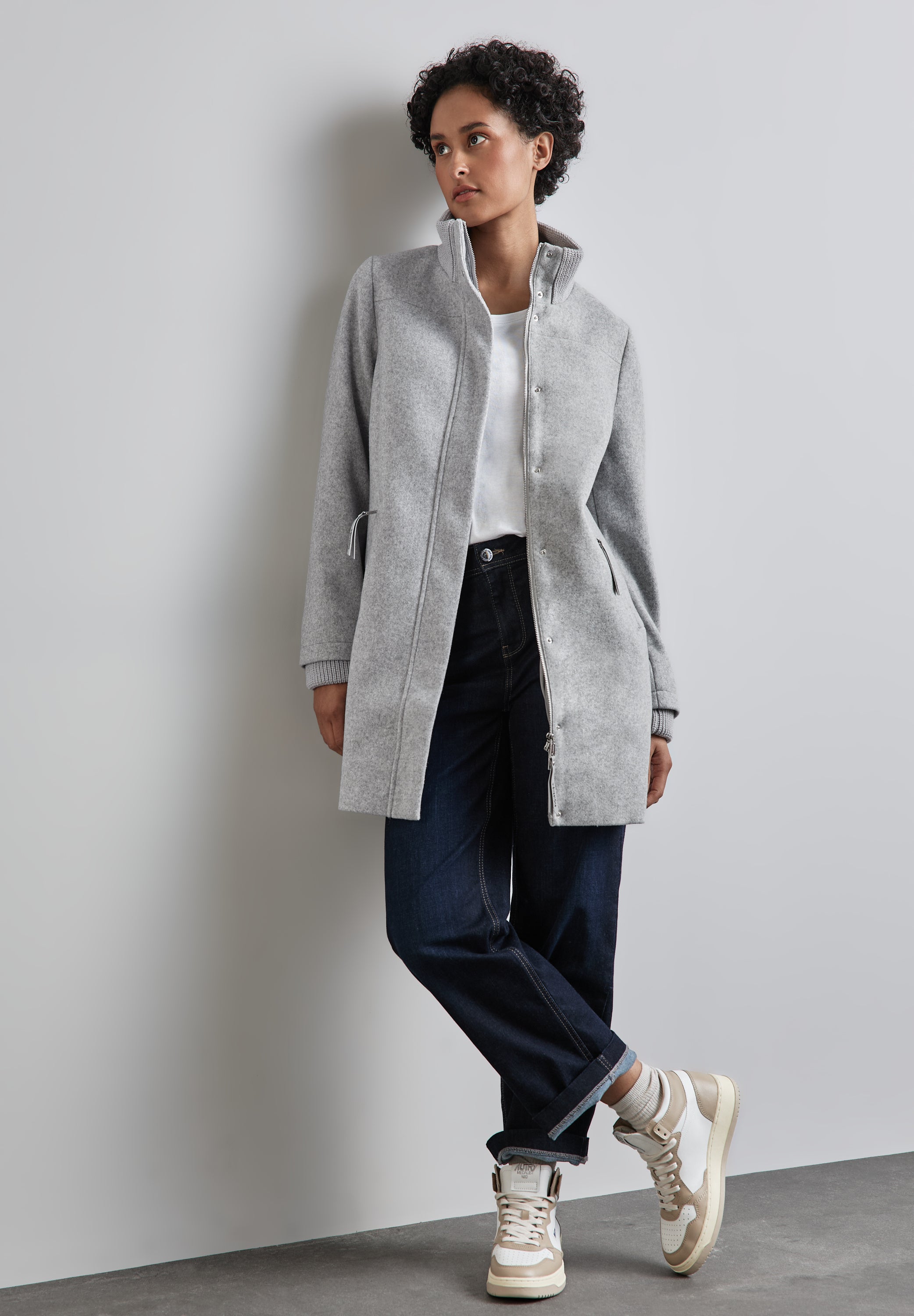 Mantel mit Strickdetails