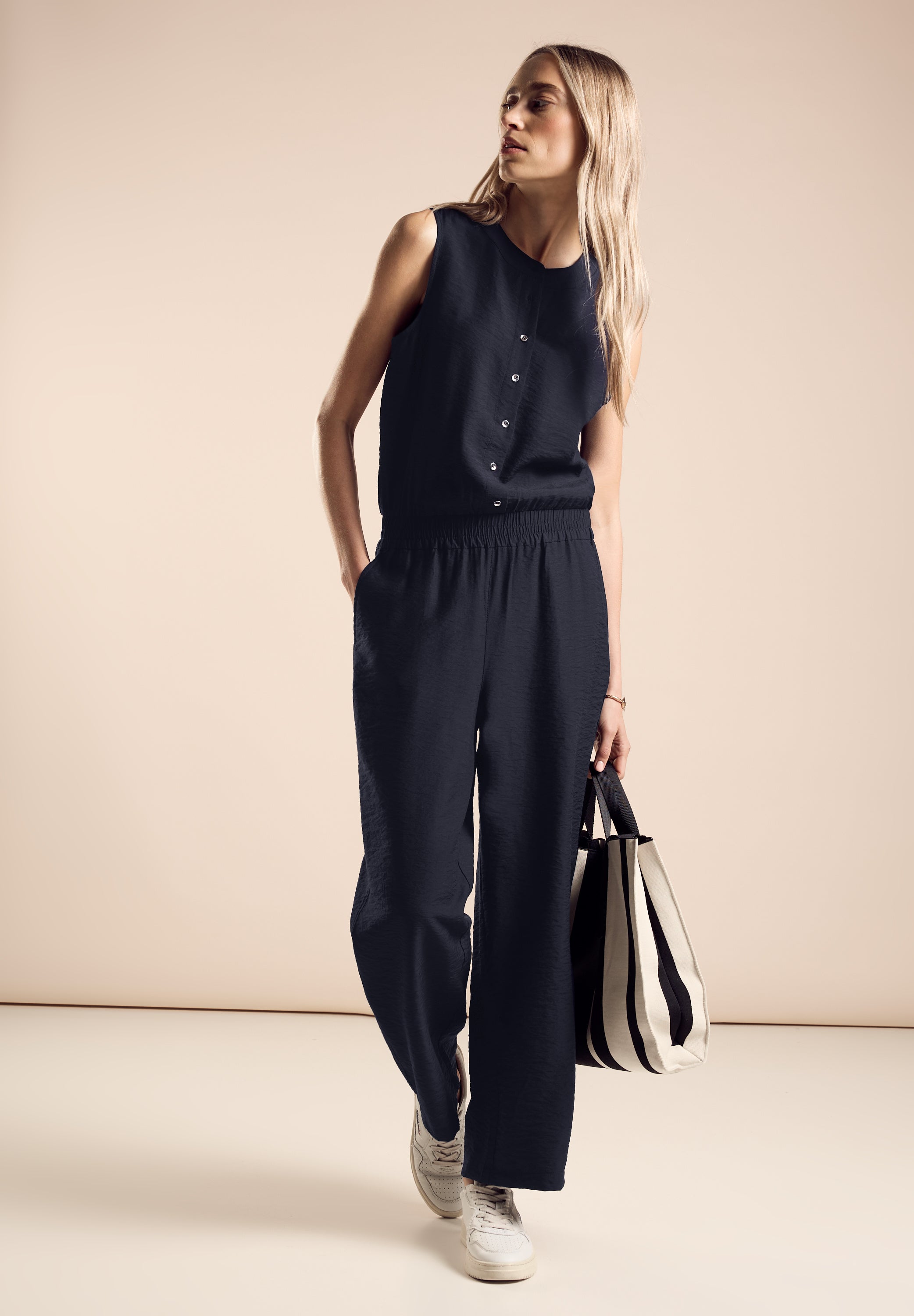 Jumpsuit in Unifarbe
