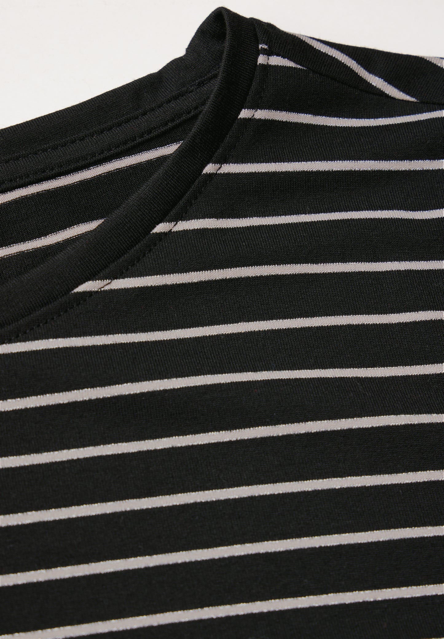 Gestreiftes Langarmshirt