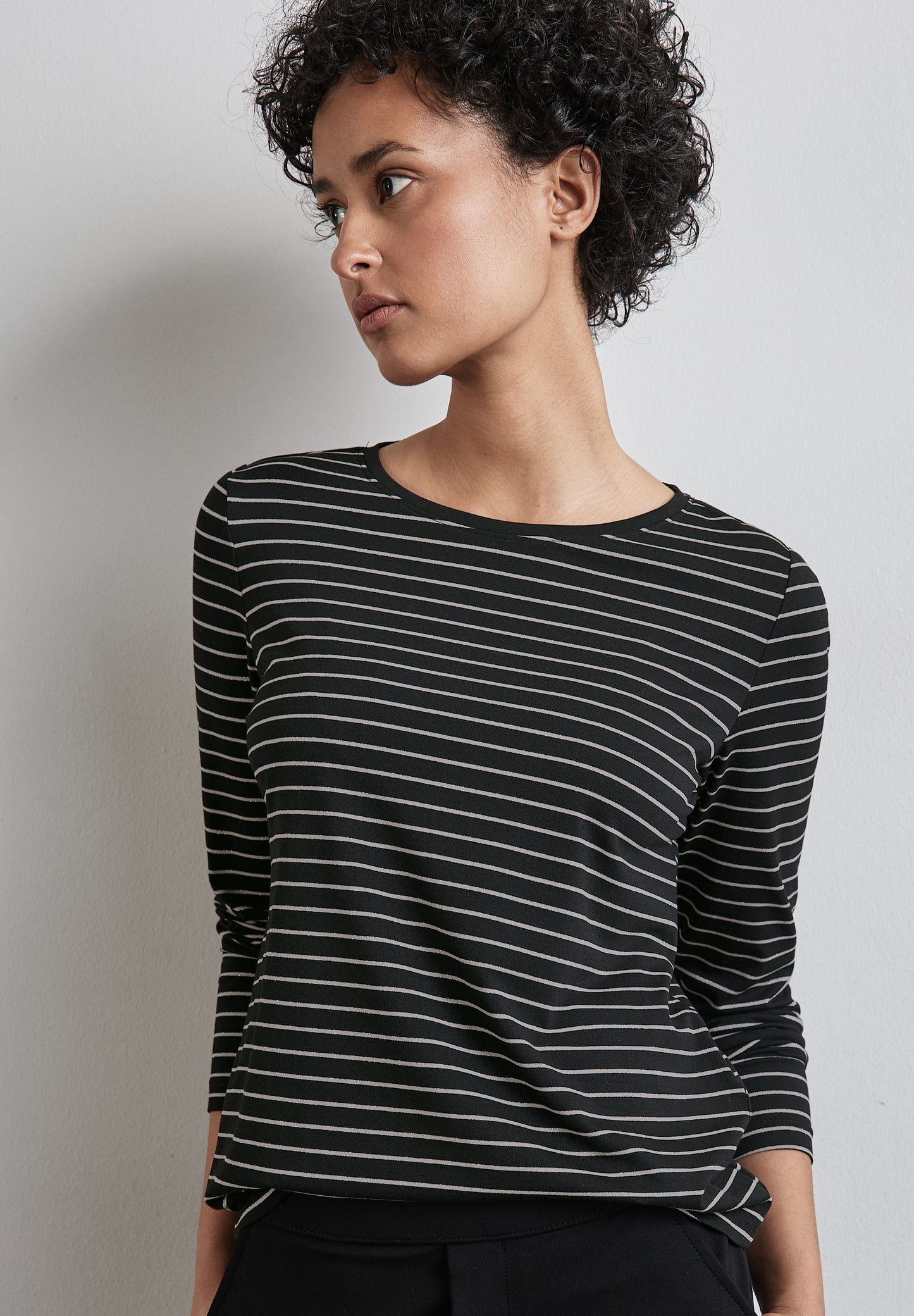 Gestreiftes Langarmshirt