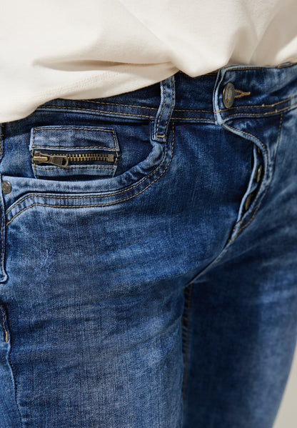 Casual Fit Jeans