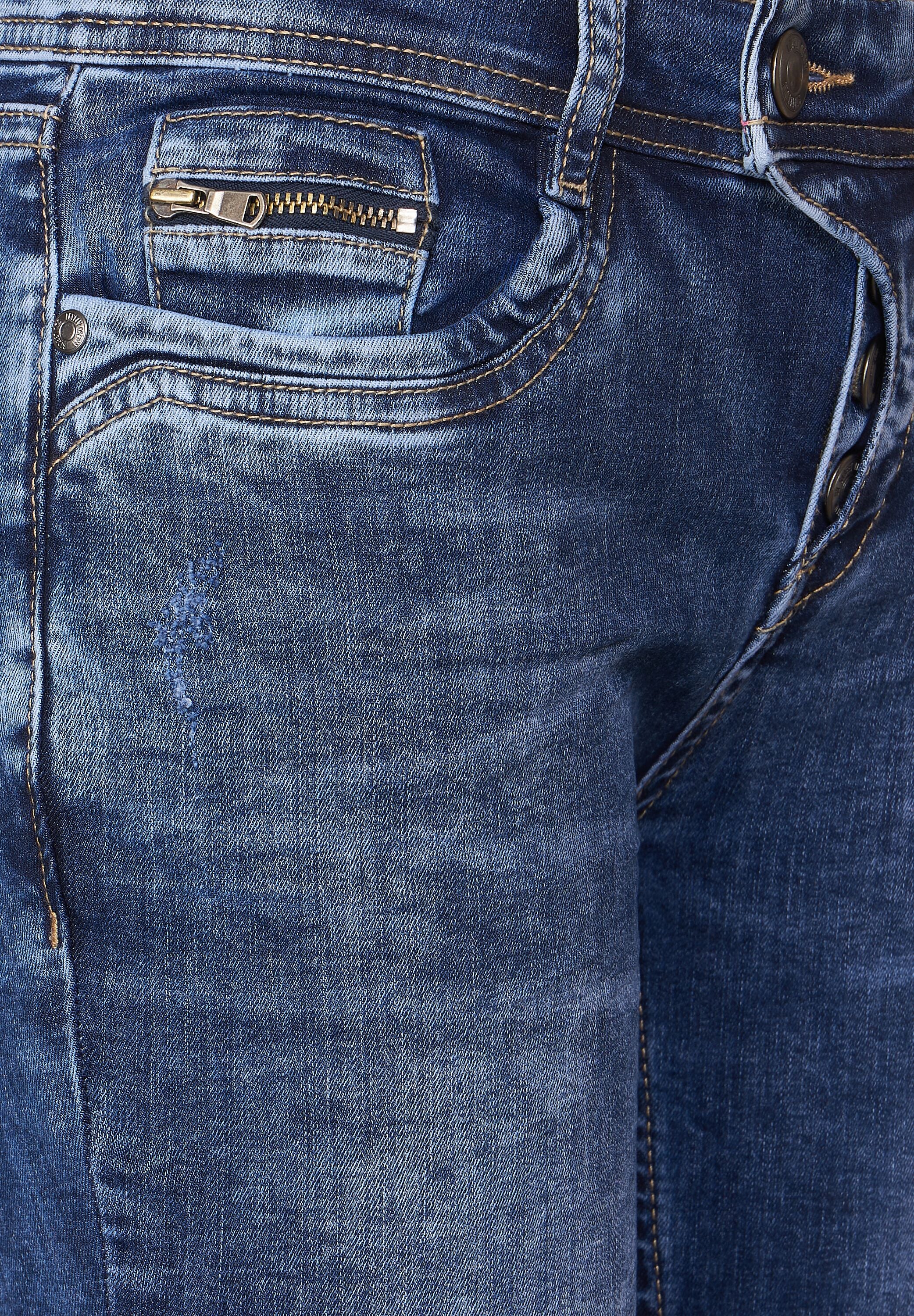 Casual Fit Jeans