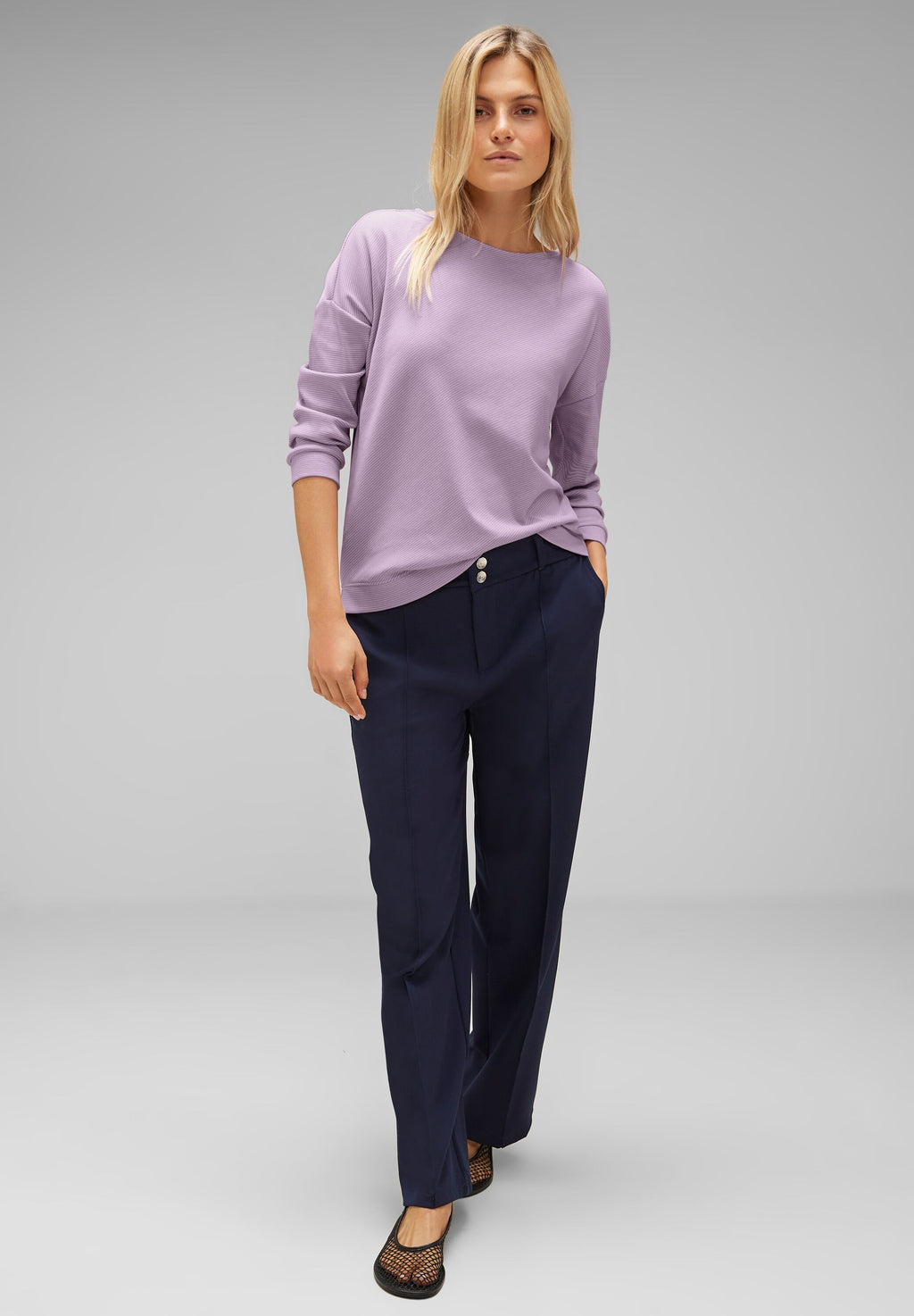 Shirt mit Streifenstruktur