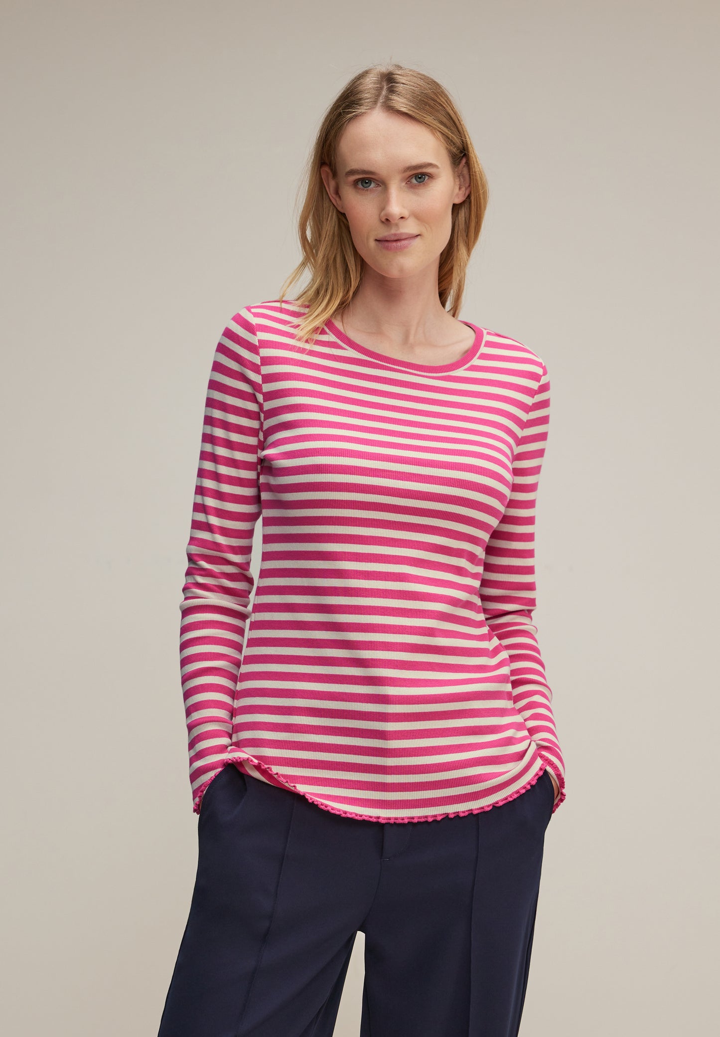Gestreiftes Rippshirt