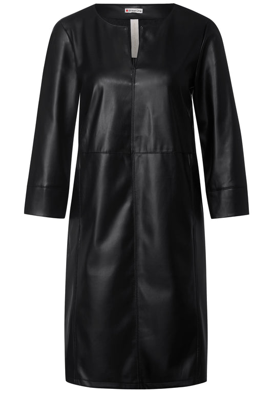 Kleid in Lederoptik