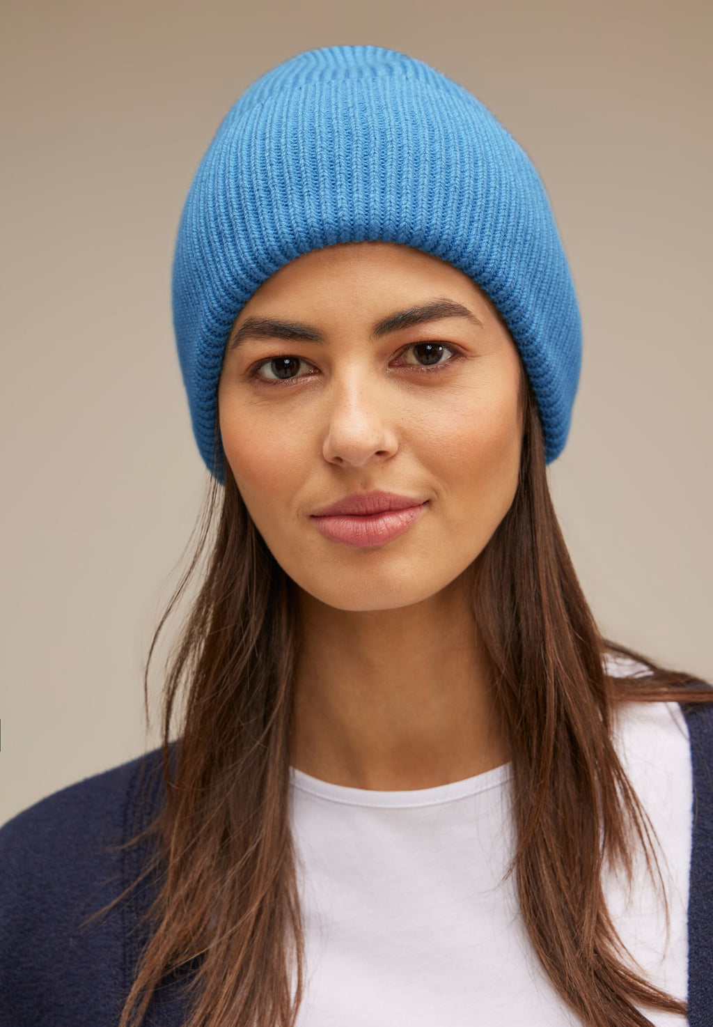 Moderner Strick Beanie