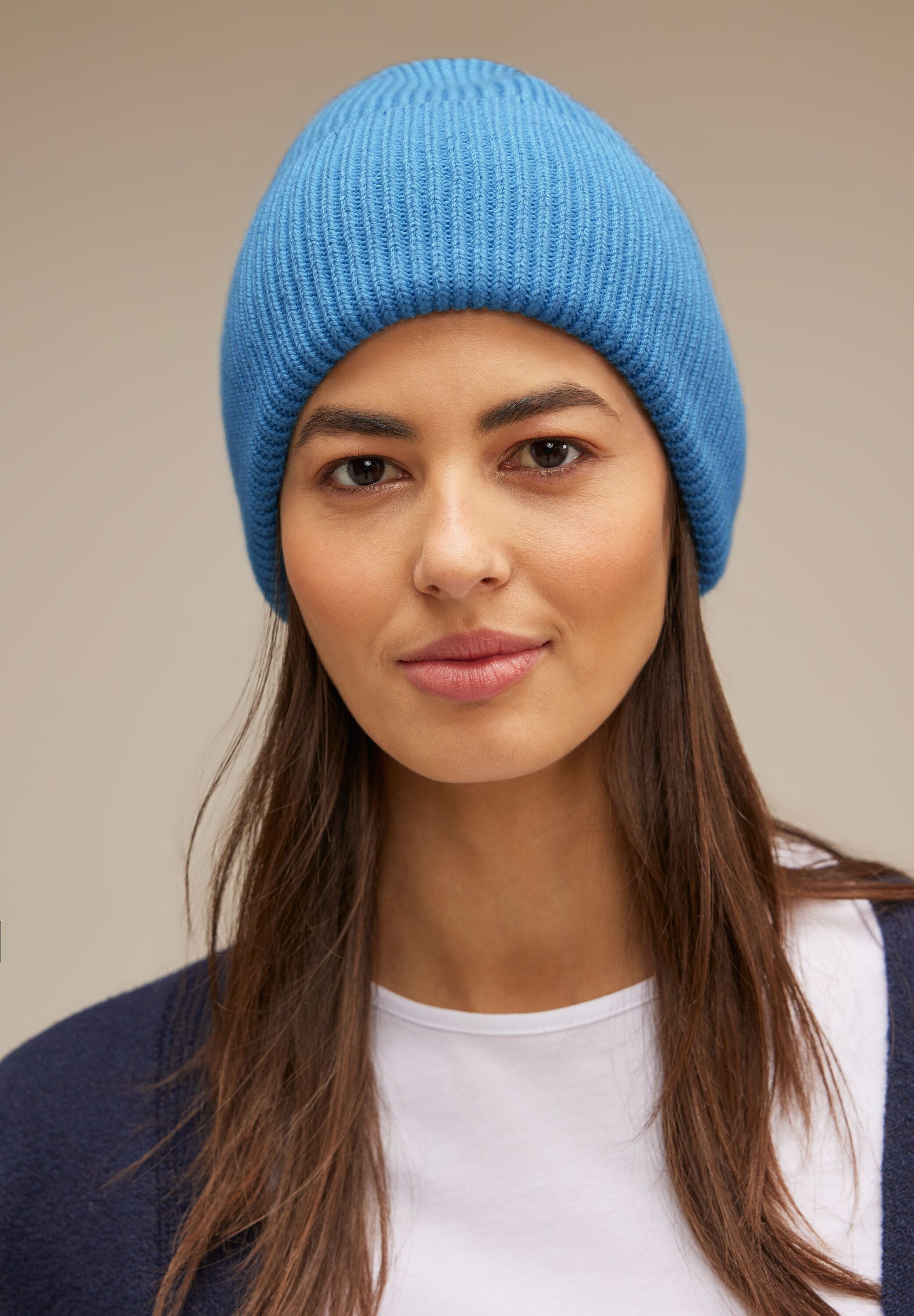 Moderner Strick Beanie