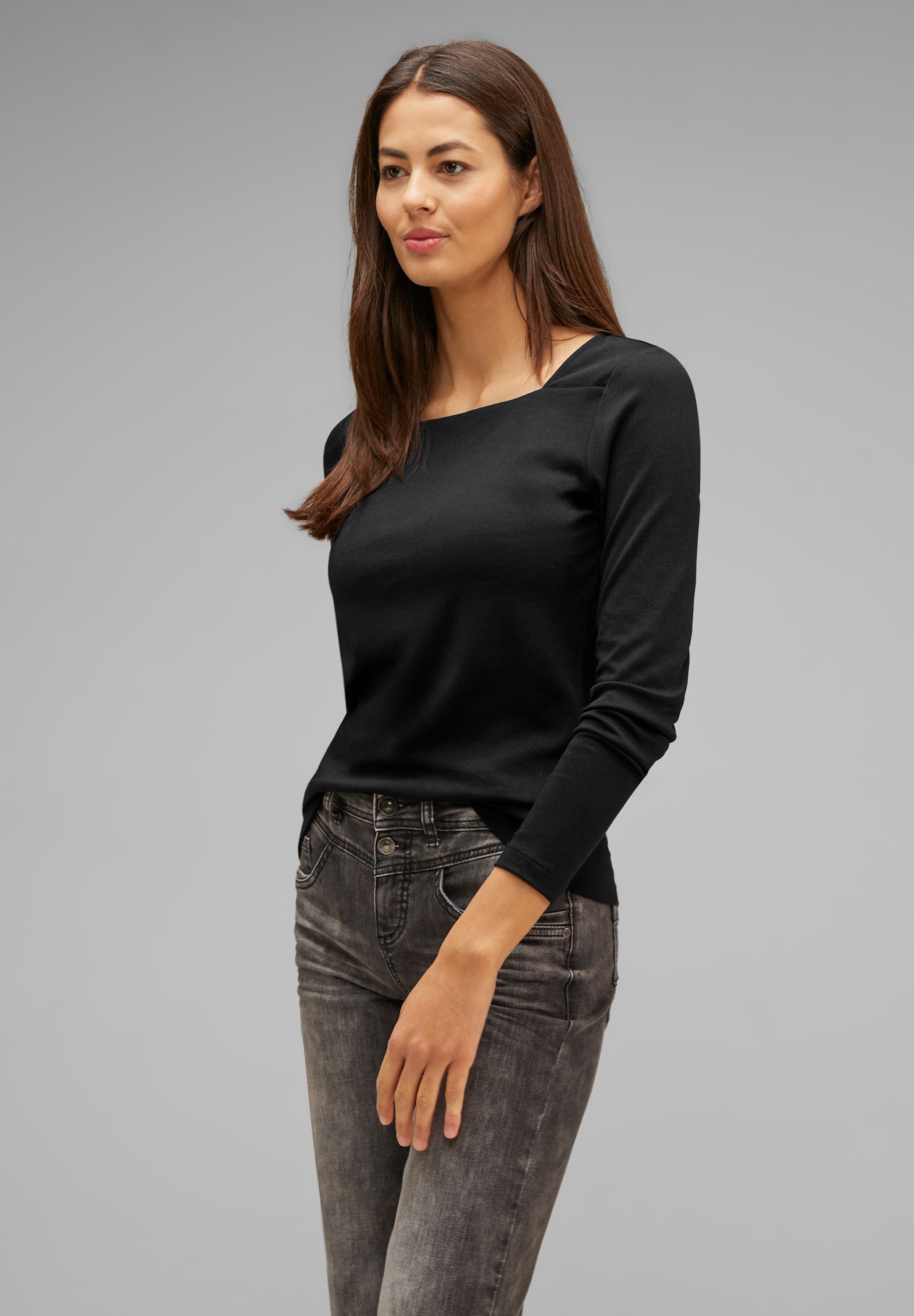 Shirt mit Carrée Ausschnitt