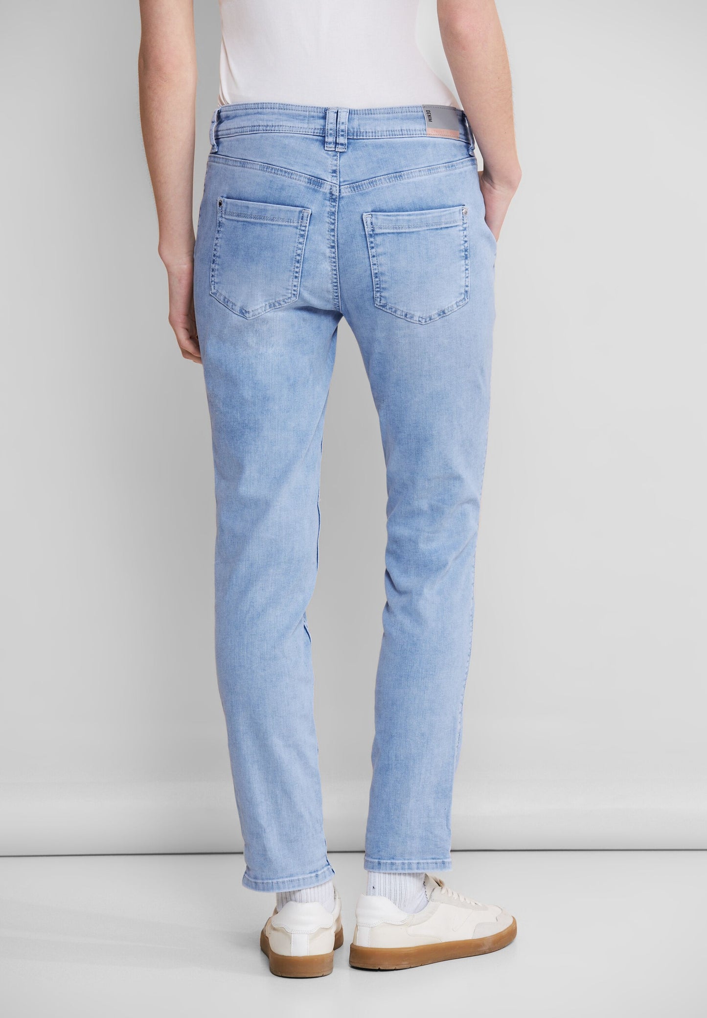 Loose Fit Jeans