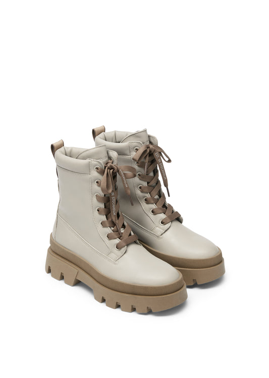 Lace-Up-Boots