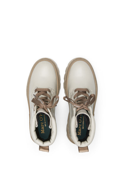 Lace-Up-Boots