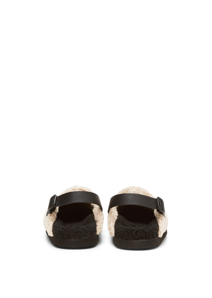 Slip-On Hausschuhe