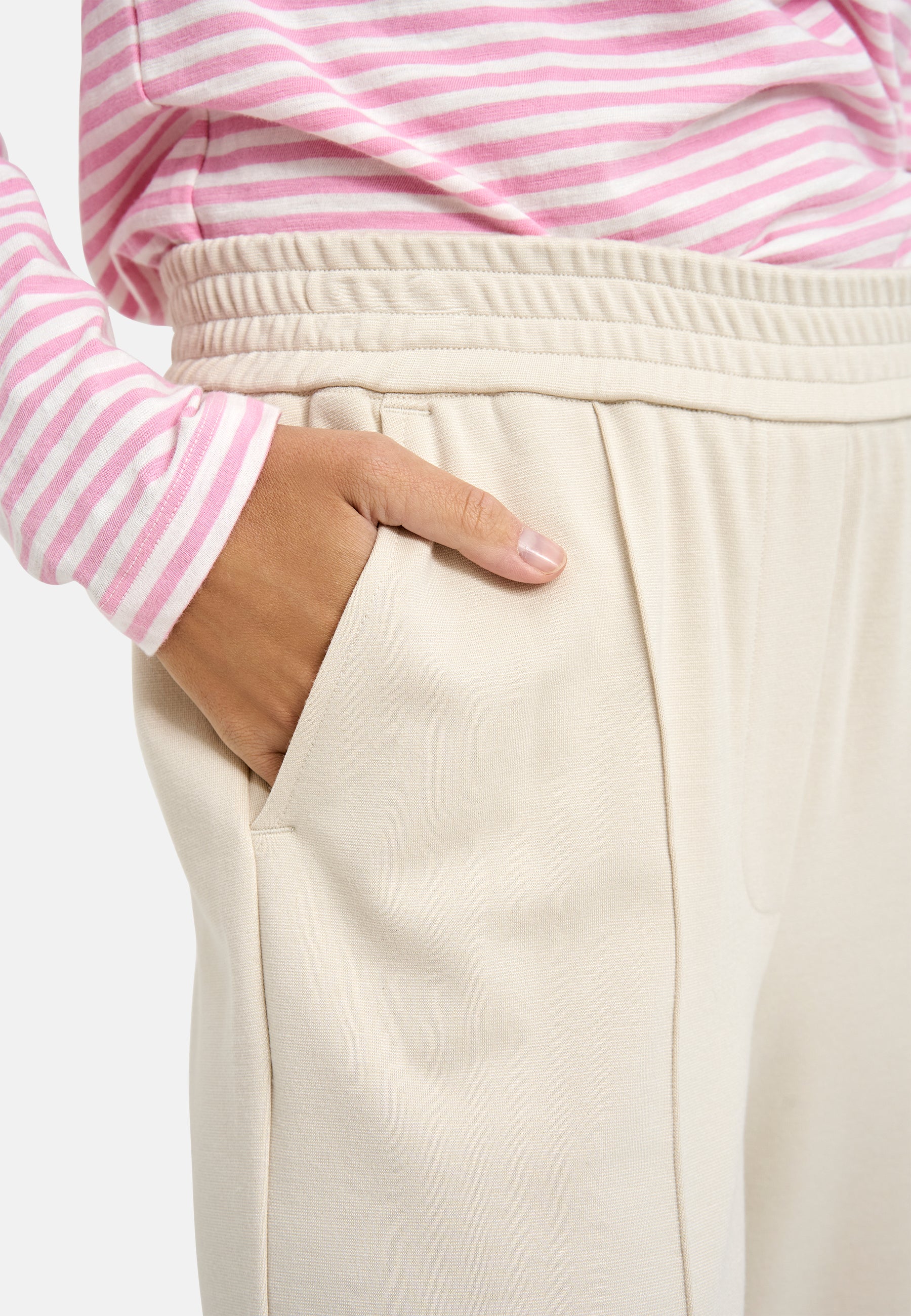 wideleg pants with elastic at back waist and french pockets