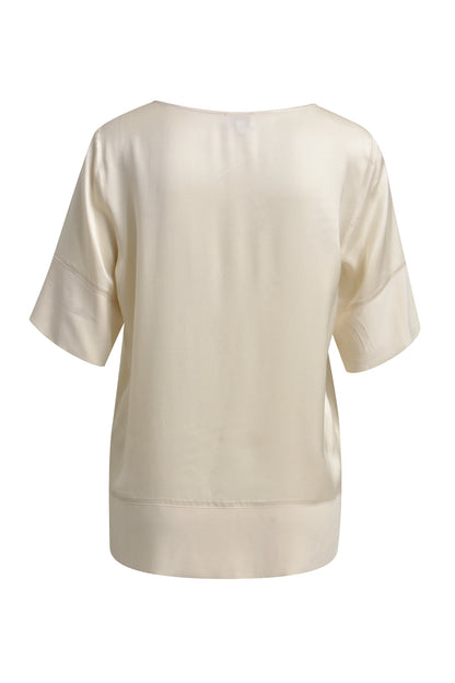 Blouse w roundneck and 1/2 sleeves
