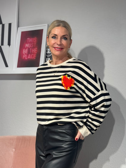 Da. Sweatshirt mit Herz