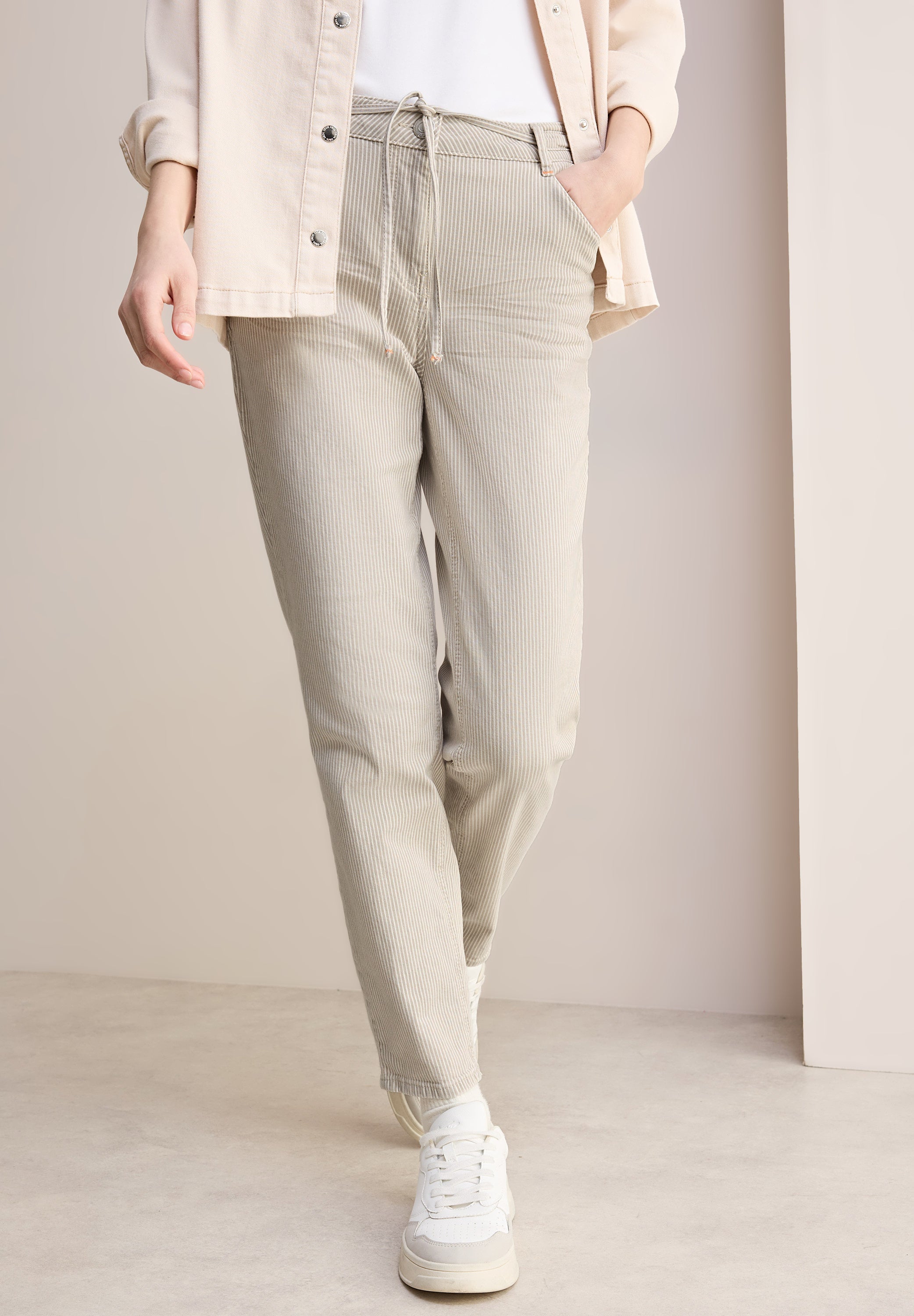 Gestreifte Casual Fit Jeans