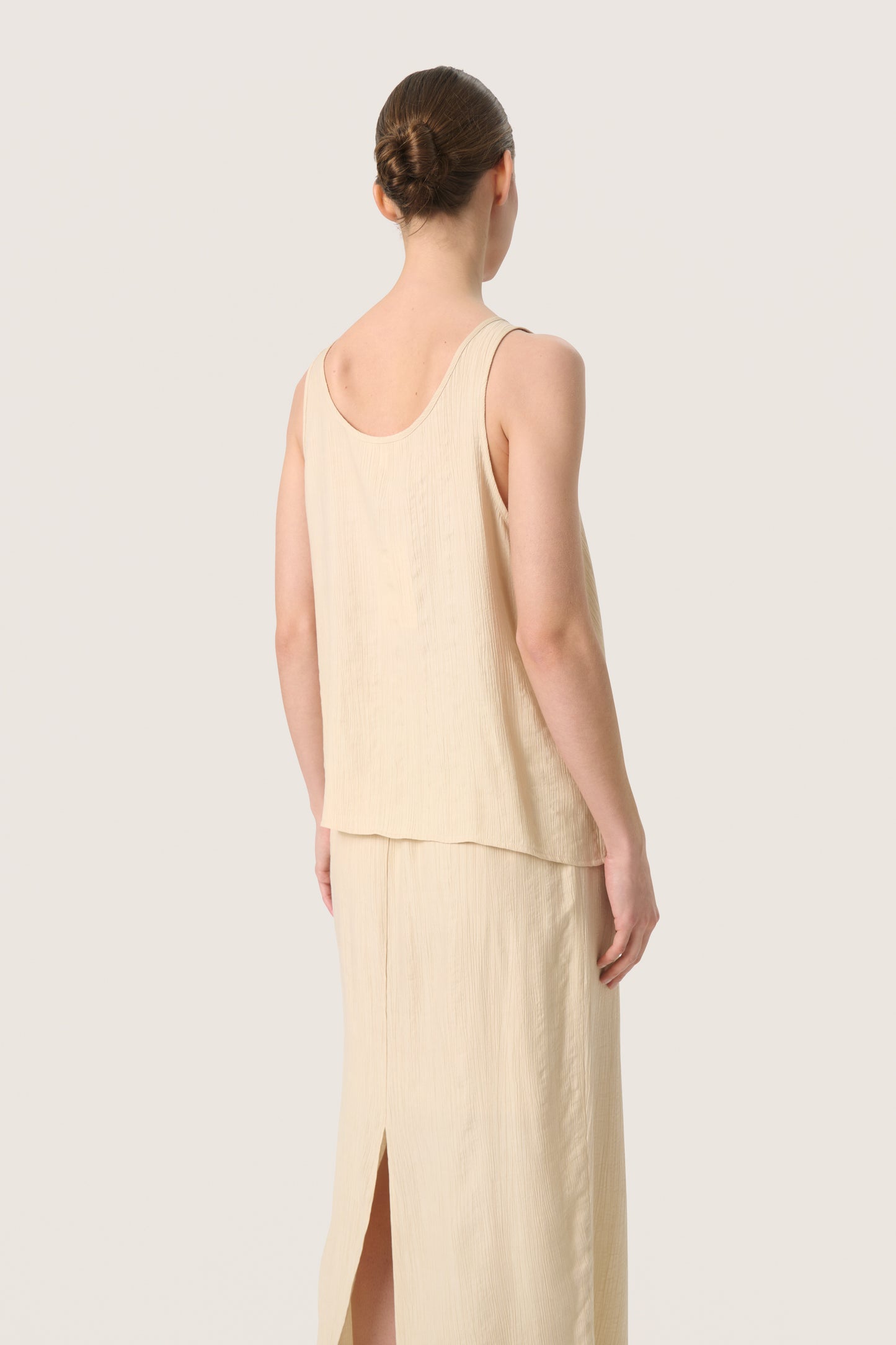SLAila Tank Top