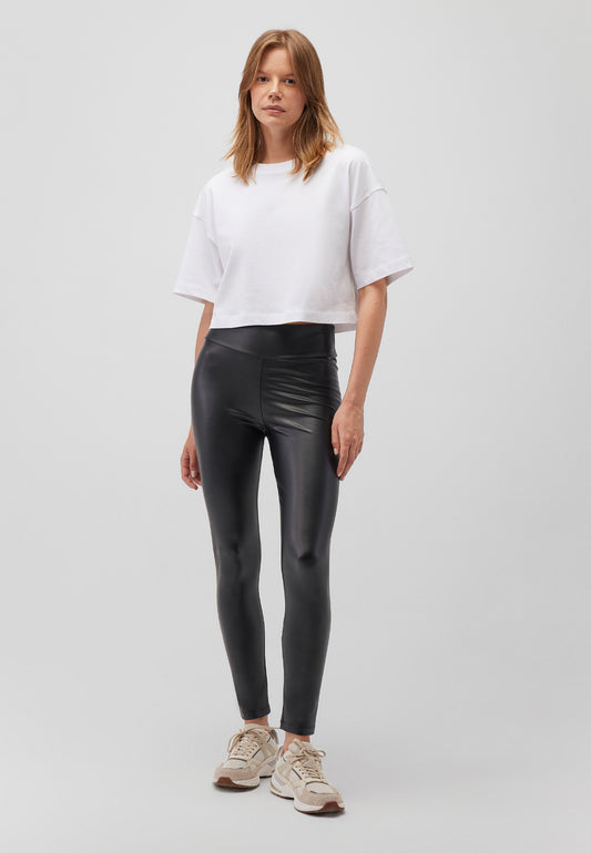 LEATHER LOOKING LEEGGINGS
