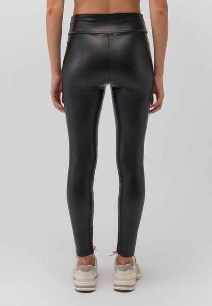 LEATHER LOOKING LEEGGINGS