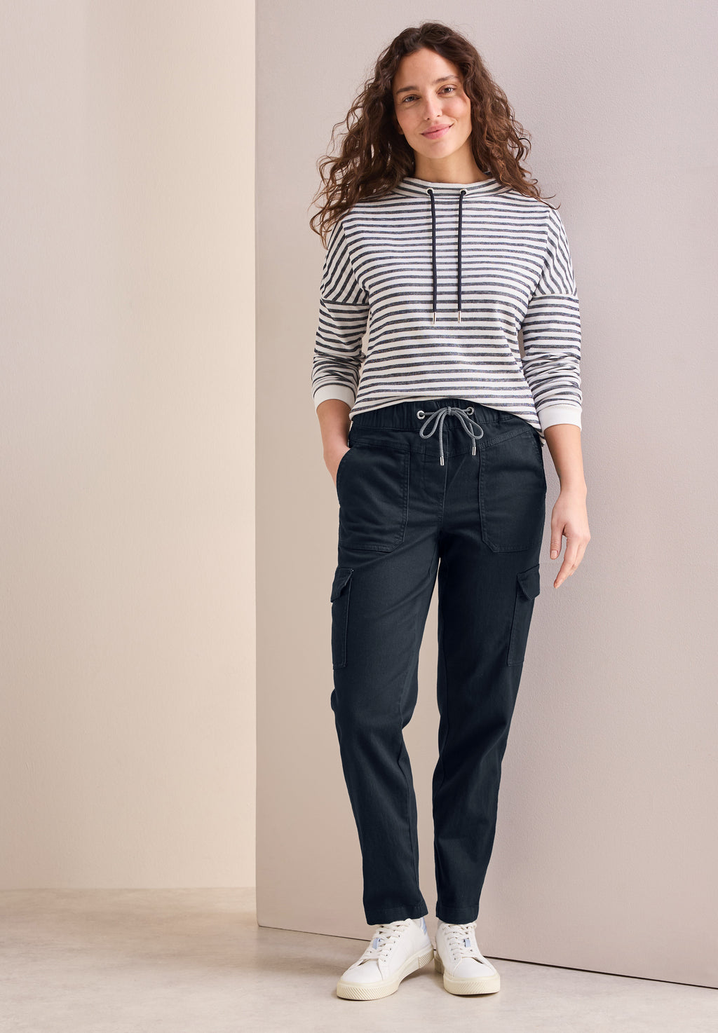 Cargo-Hose im Washed-Look