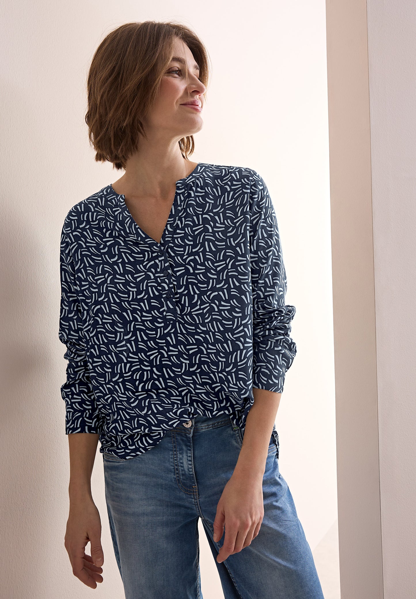 Bluse mit Minimal Print