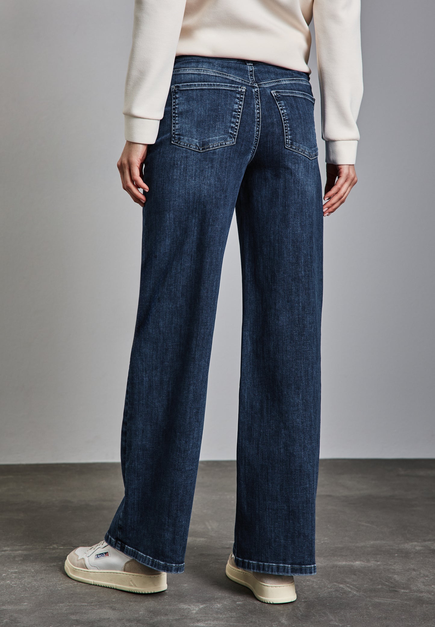 Wide Leg Jeans