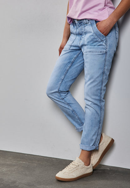 Jeans im Cargo-Look