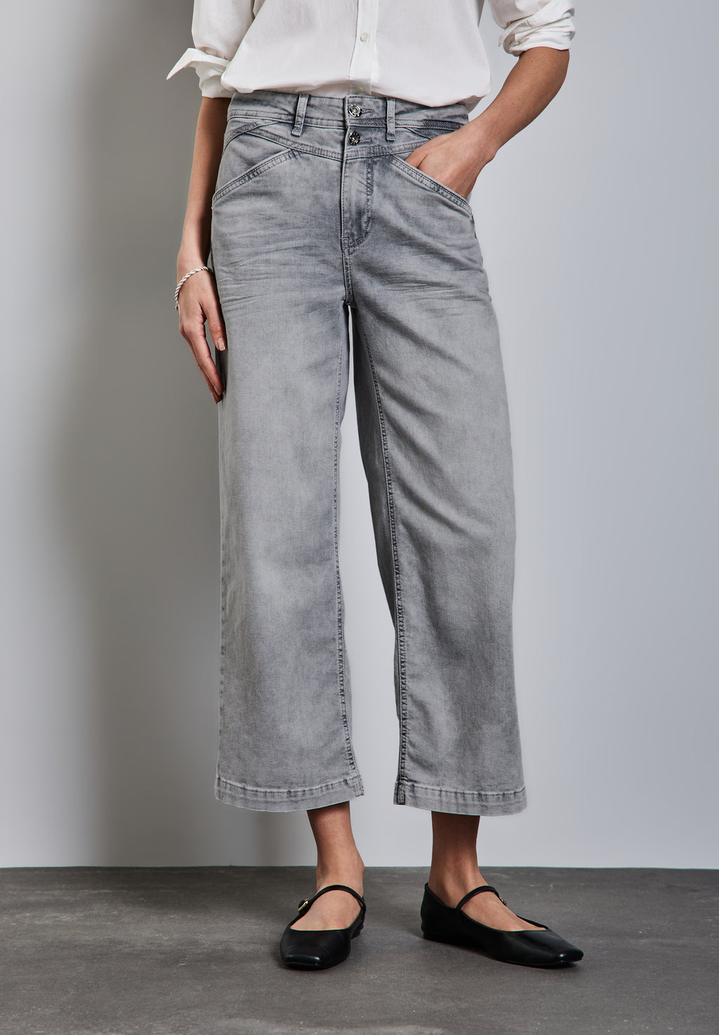 Wide Leg Jeans