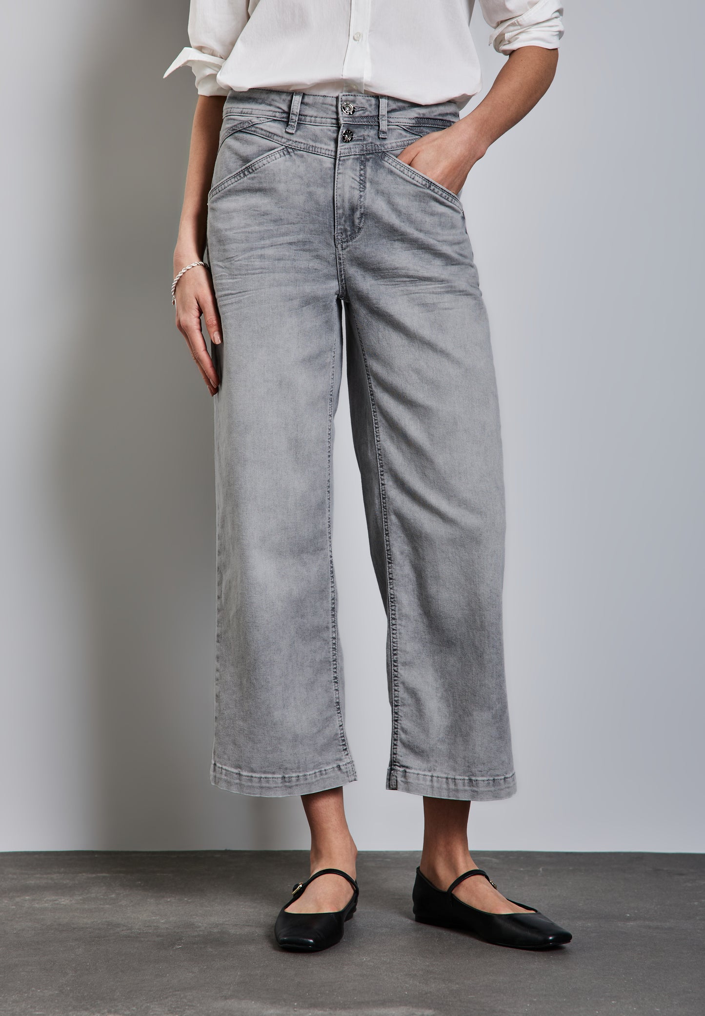 Wide Leg Jeans