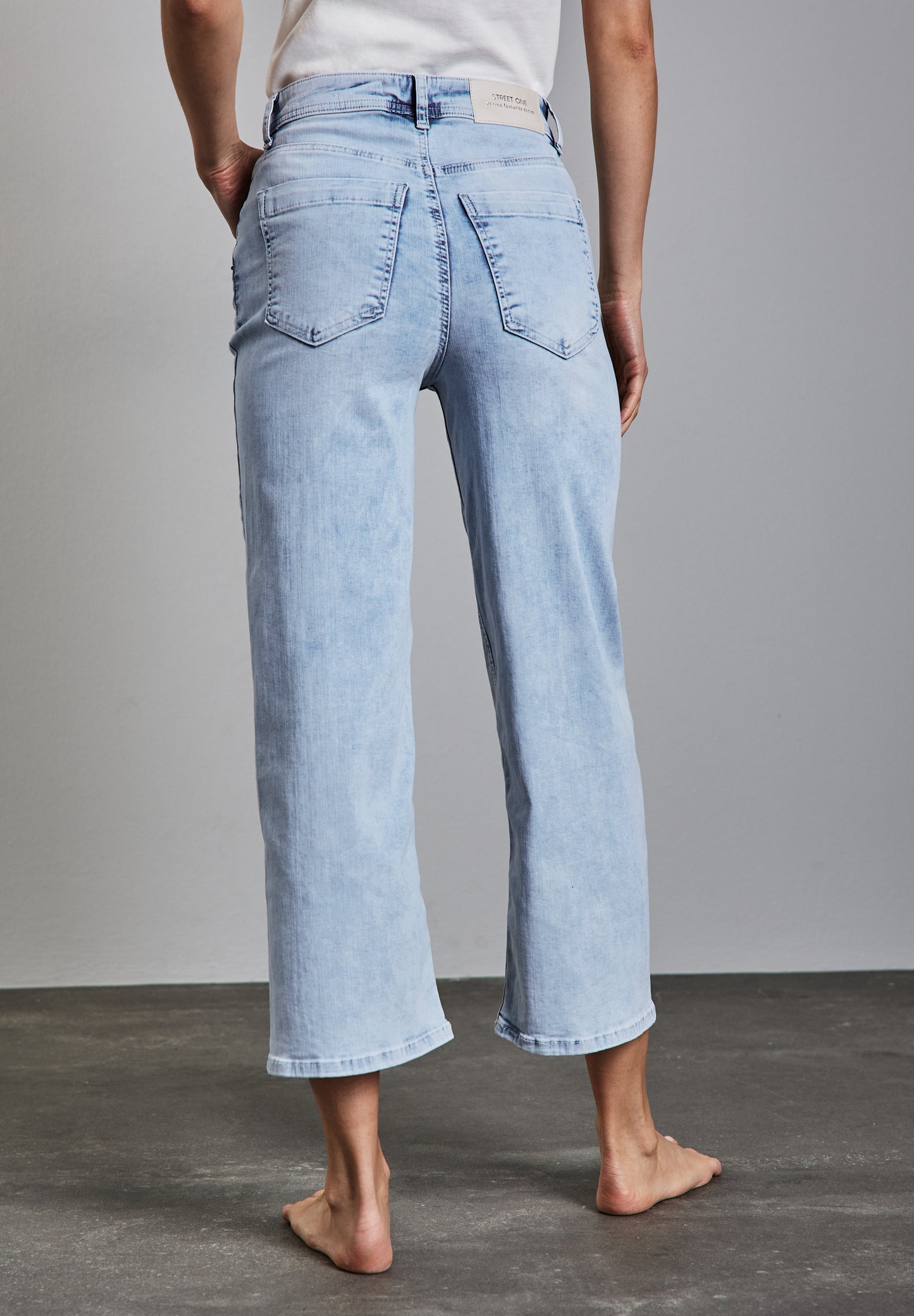 Wide Leg Jeans
