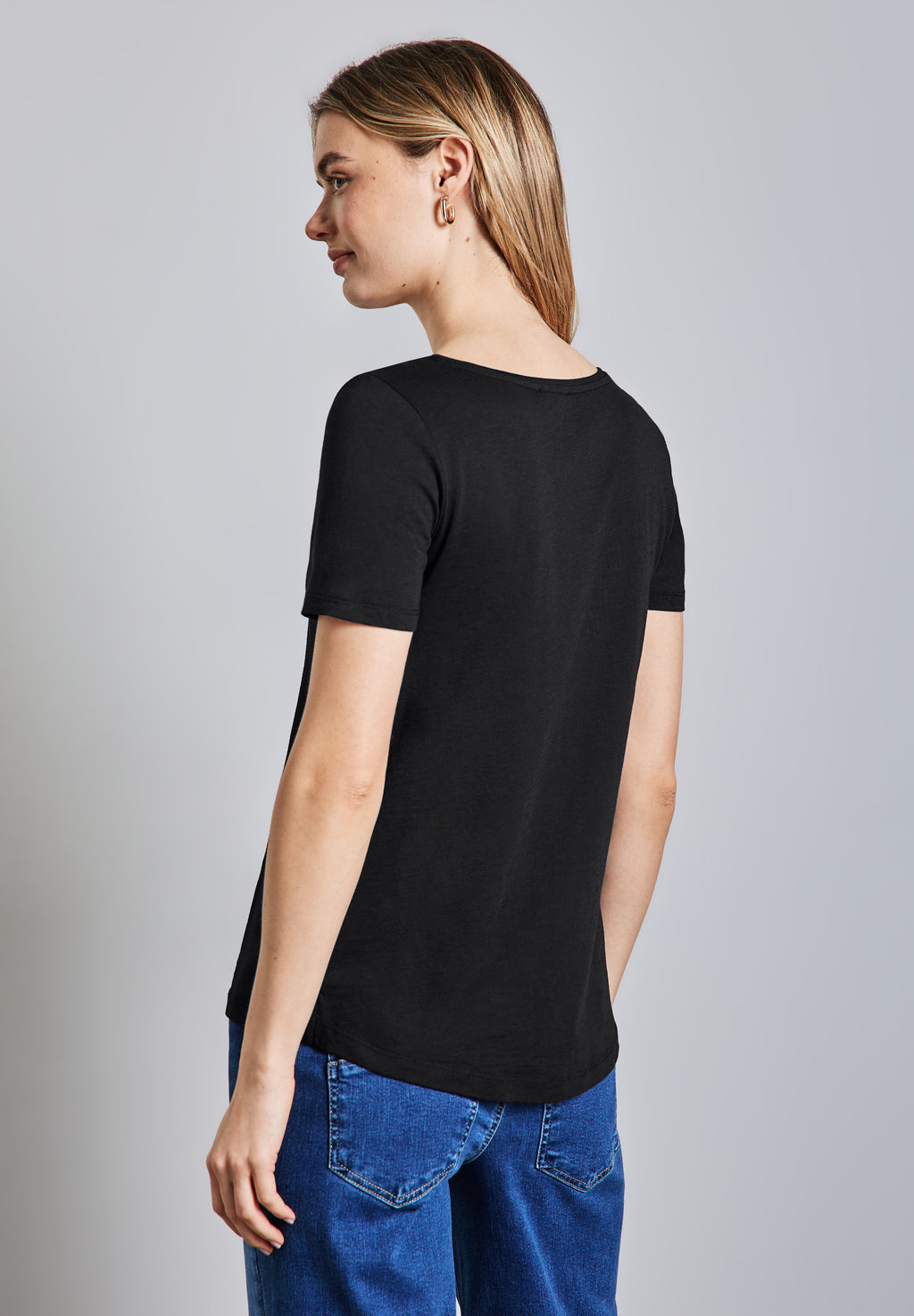 Basic T-Shirt in Unifarbe