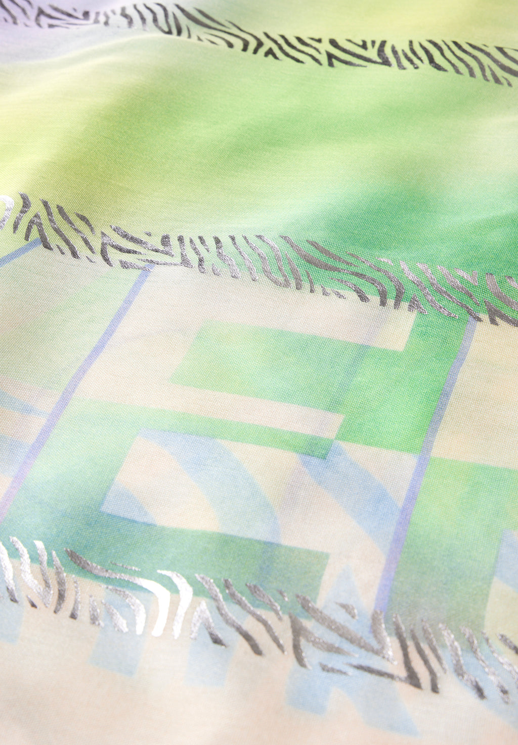 Loop Schal mit Foliendetails