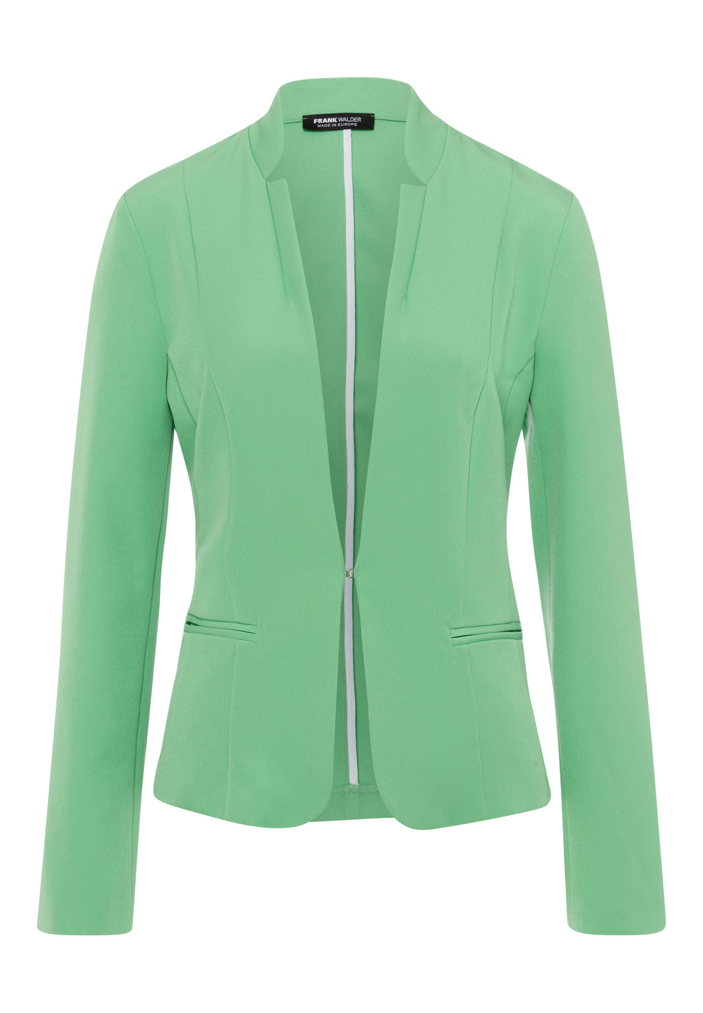 Blazer NOS mit femininem Kragen