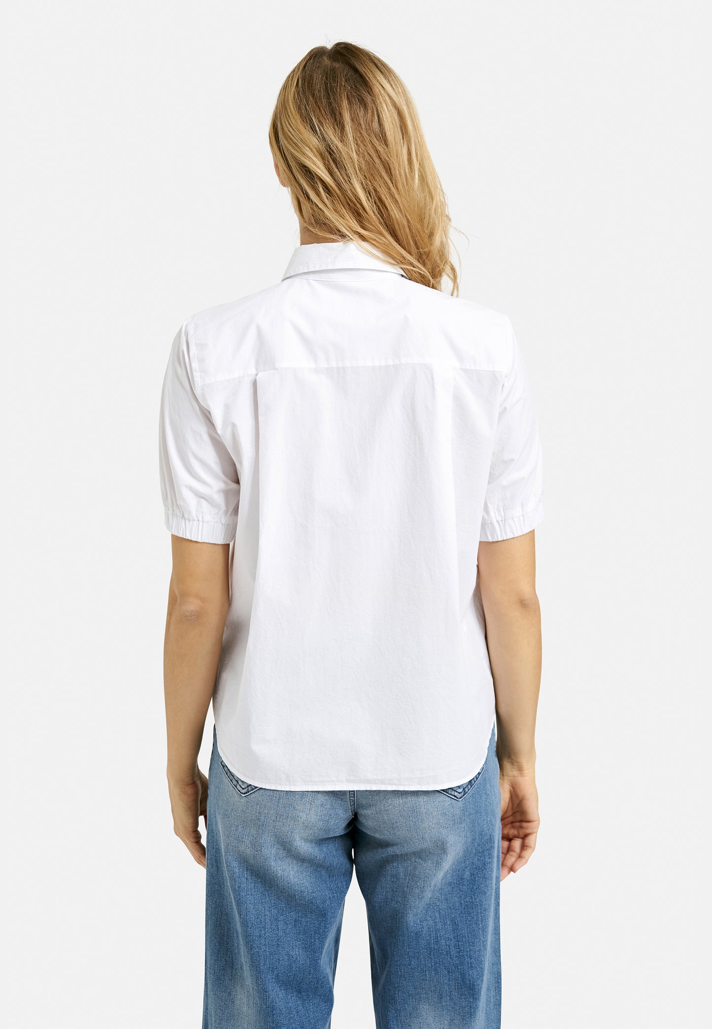 Blouse w collar, placket + bows at cf, 1/2 sleeve w elastic cuff