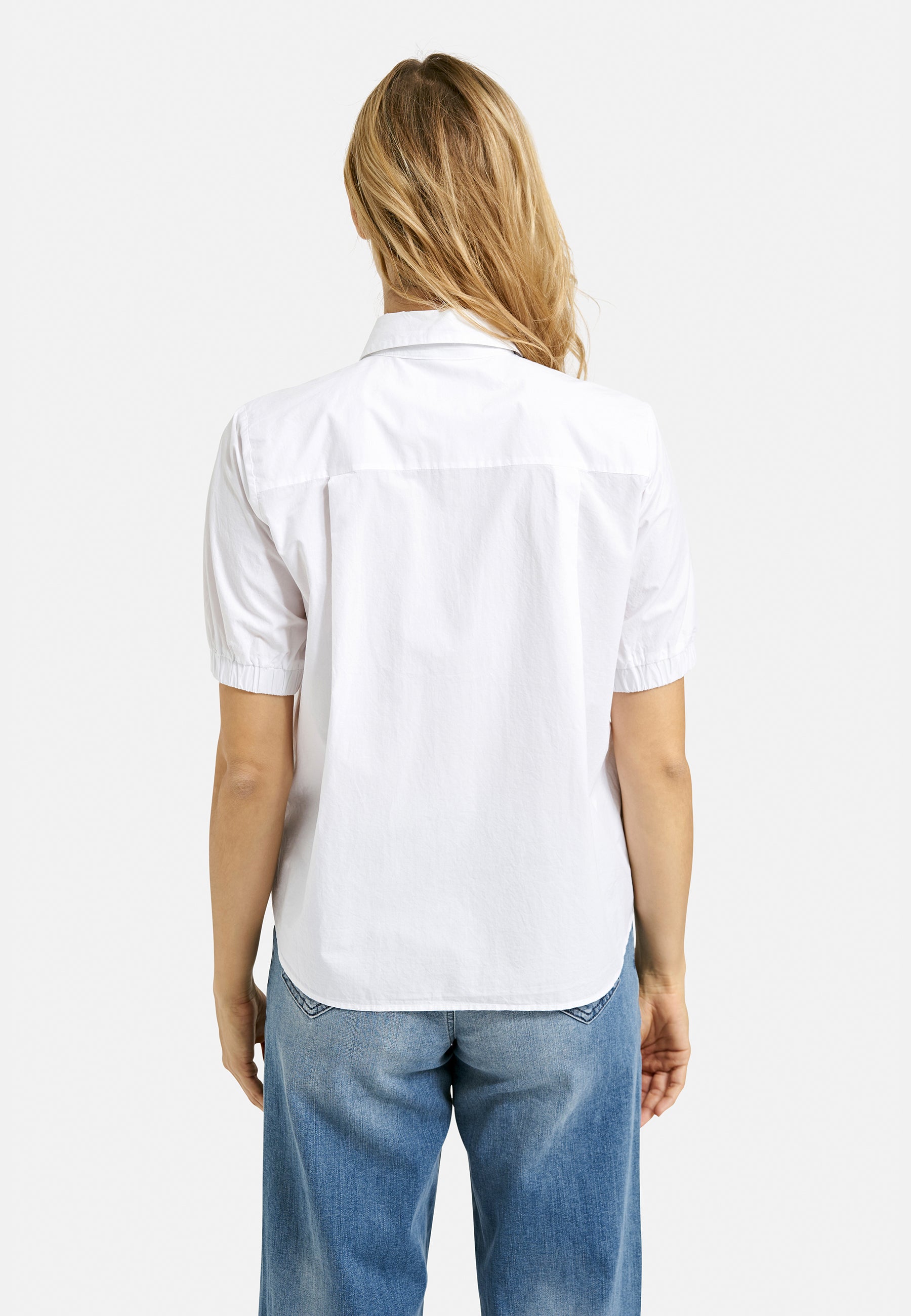 Blouse w collar, placket + bows at cf, 1/2 sleeve w elastic cuff