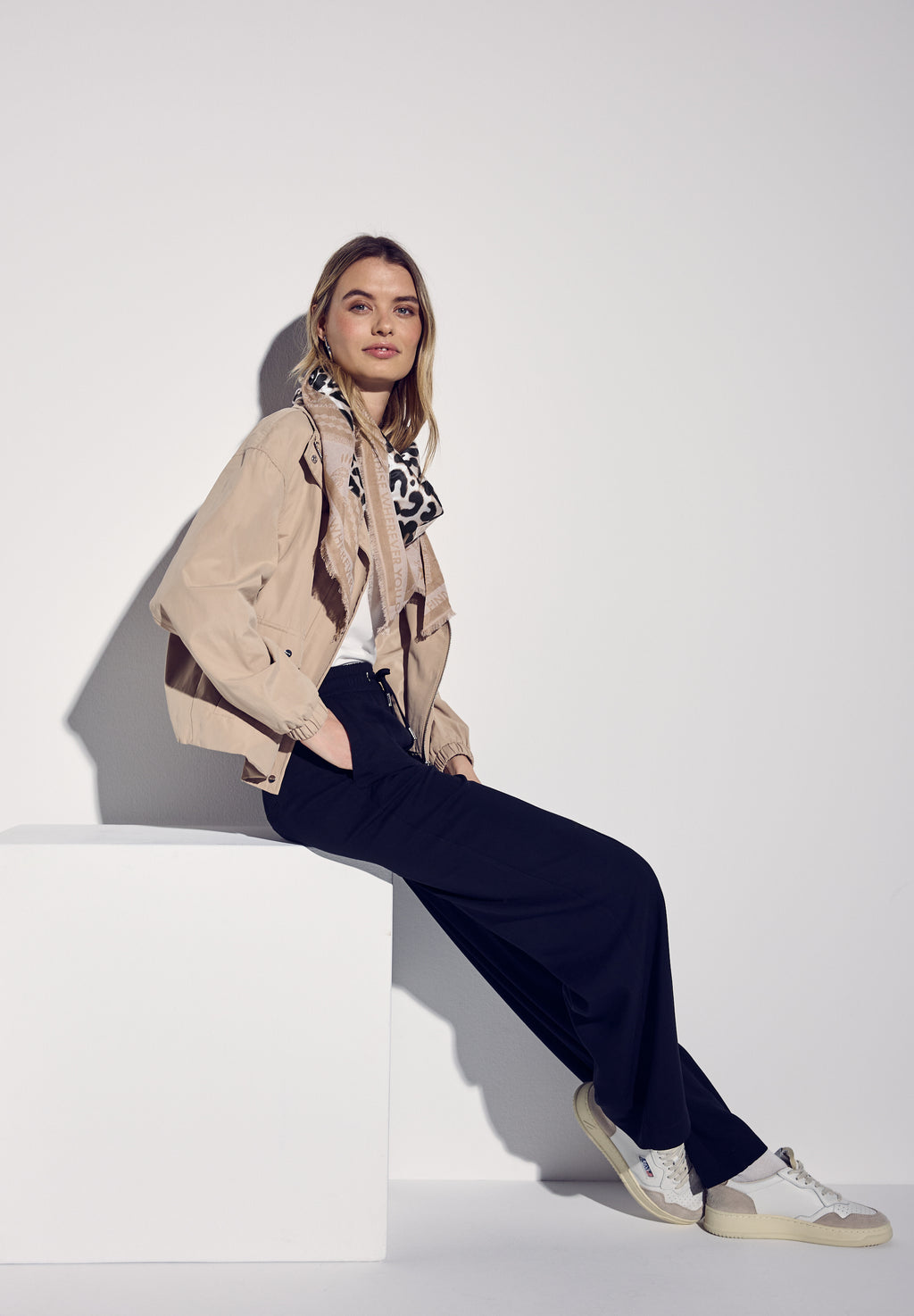 Gemustertes Dreieckstuch