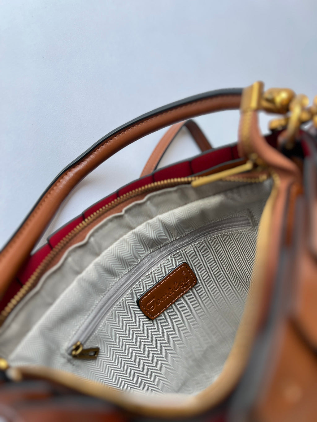 vegane Beuteltasche im Fächer Style