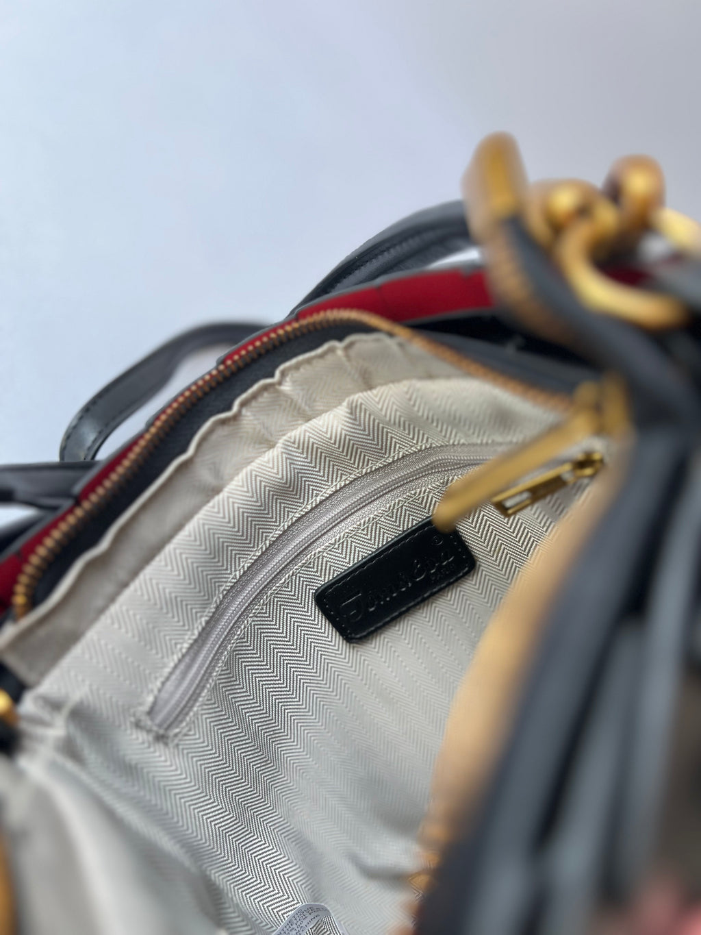 vegane Beuteltasche im Fächer Style