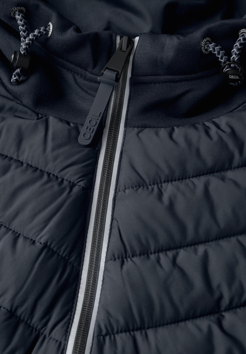 Scuba Jacke mit Kapuze