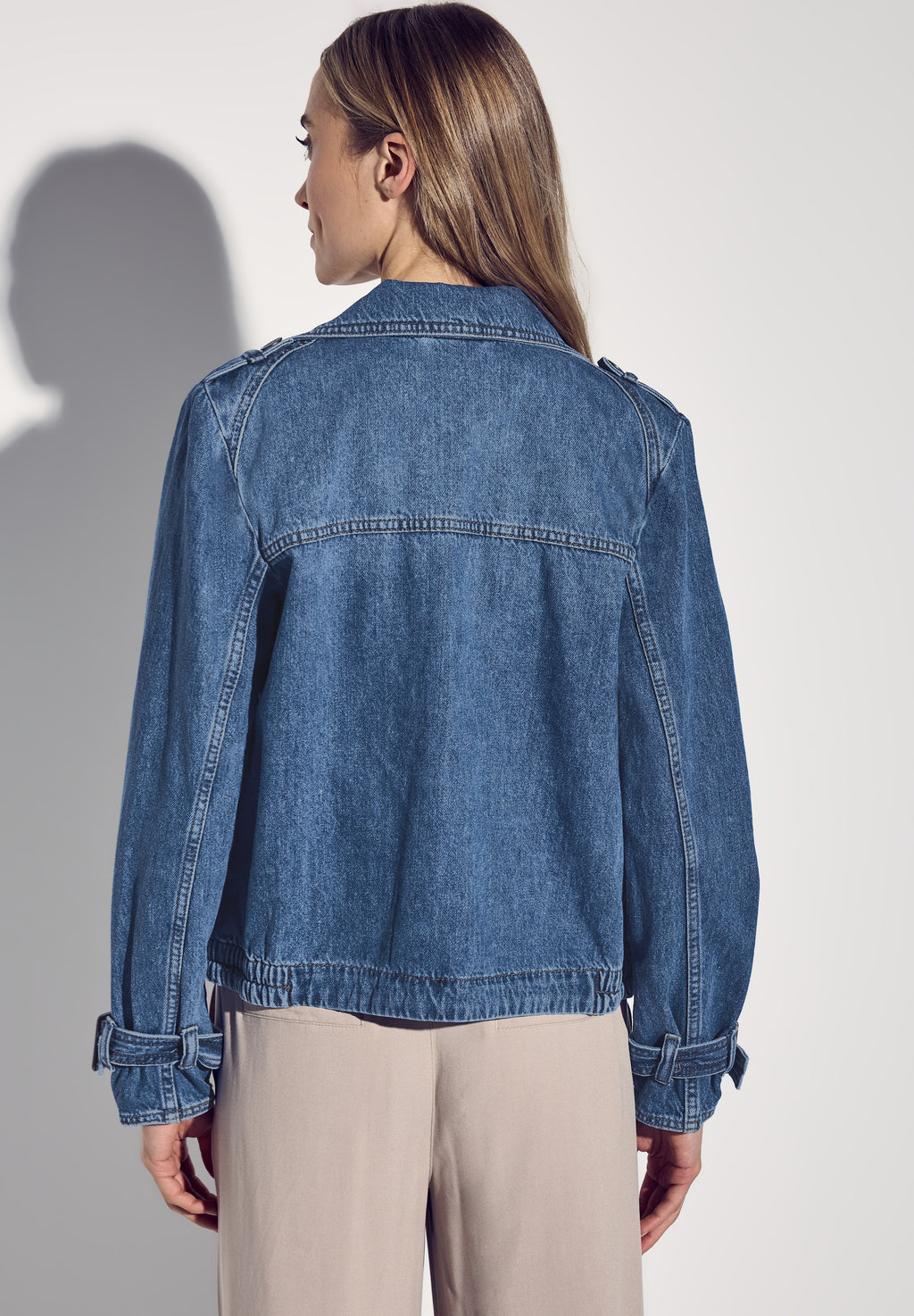 Kurze Jeansjacke