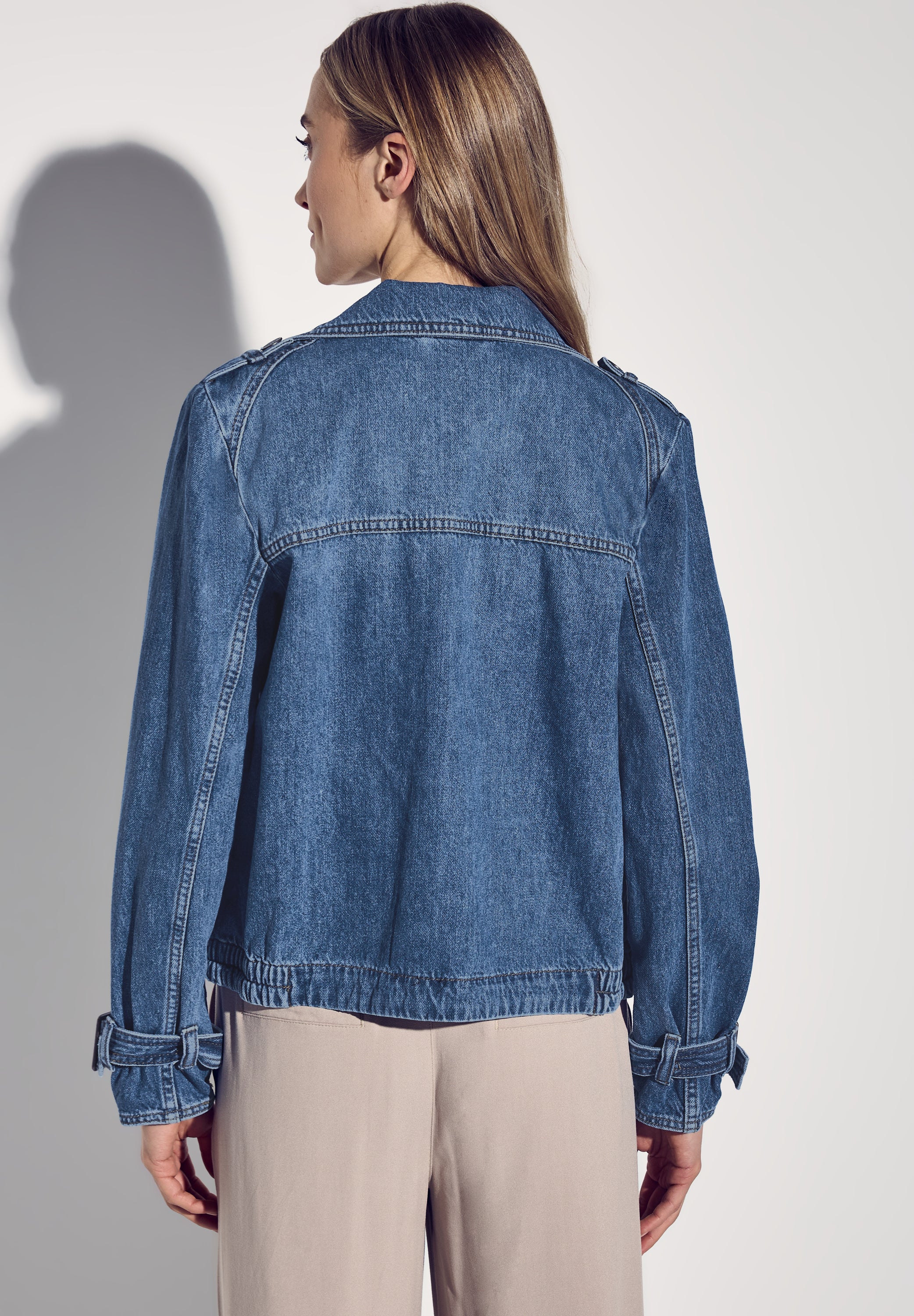 Kurze Jeansjacke
