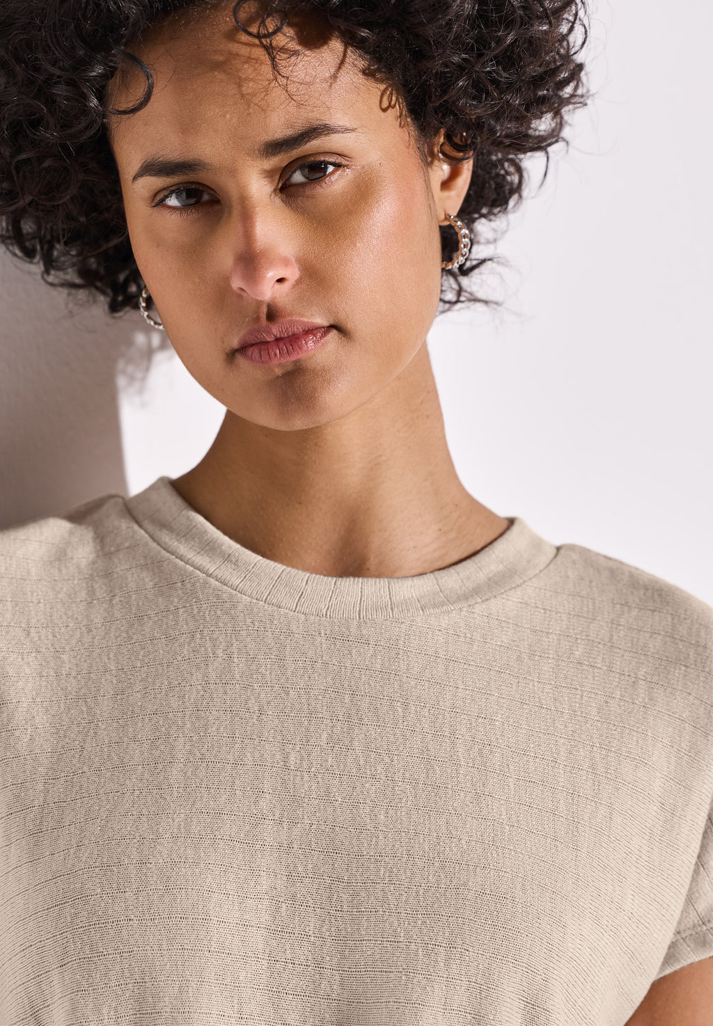 Shirt mit Streifenstruktur