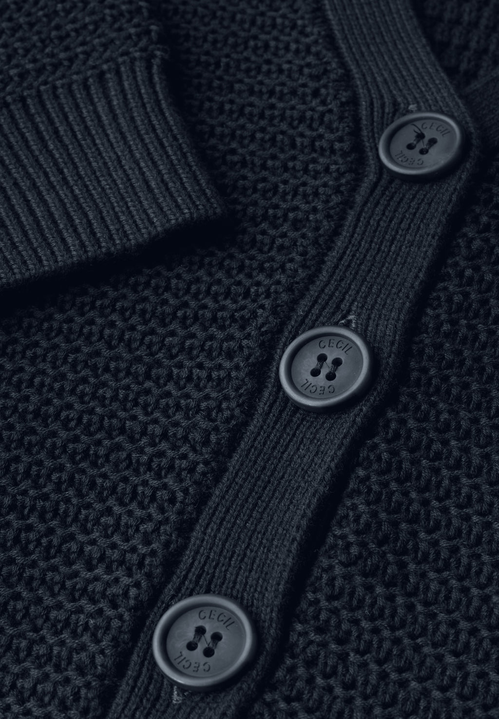 Cardigan mit Häkel-Struktur