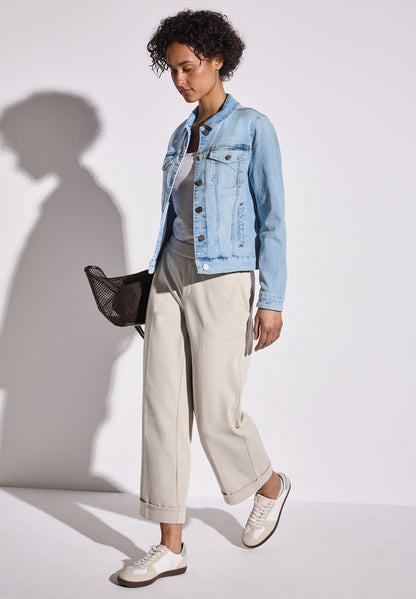 Jeansjacke im Bleached-Look